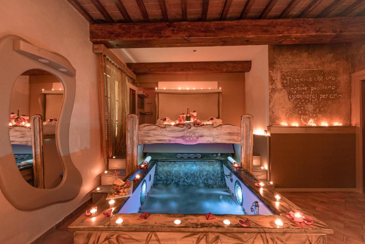 Il Nido D'Amore - Lorenzana Colombaie Bed & Breakfast エクステリア 写真