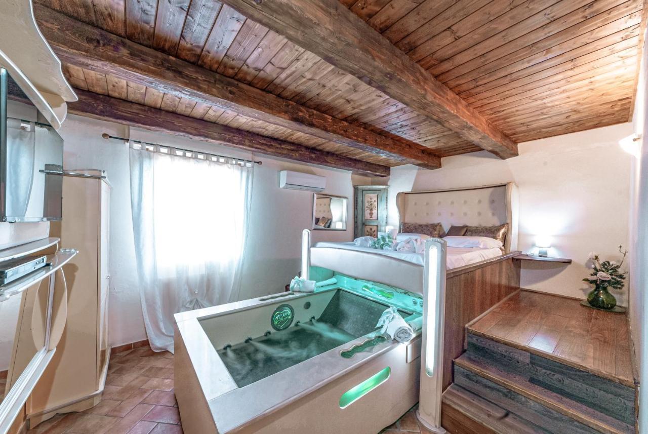 Il Nido D'Amore - Lorenzana Colombaie Bed & Breakfast エクステリア 写真