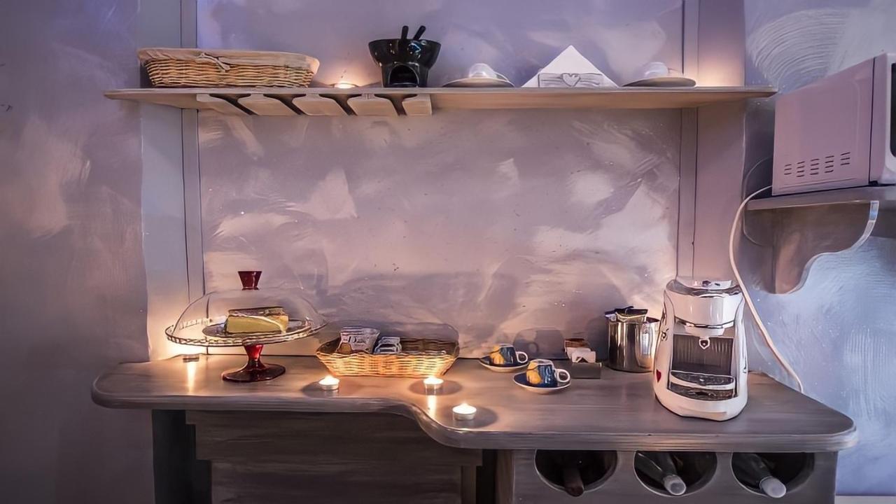 Il Nido D'Amore - Lorenzana Colombaie Bed & Breakfast エクステリア 写真