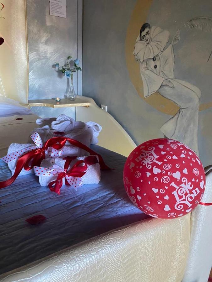 Il Nido D'Amore - Lorenzana Colombaie Bed & Breakfast エクステリア 写真