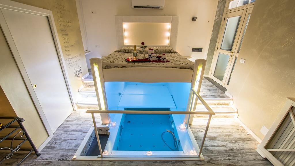 Il Nido D'Amore - Lorenzana Colombaie Bed & Breakfast エクステリア 写真